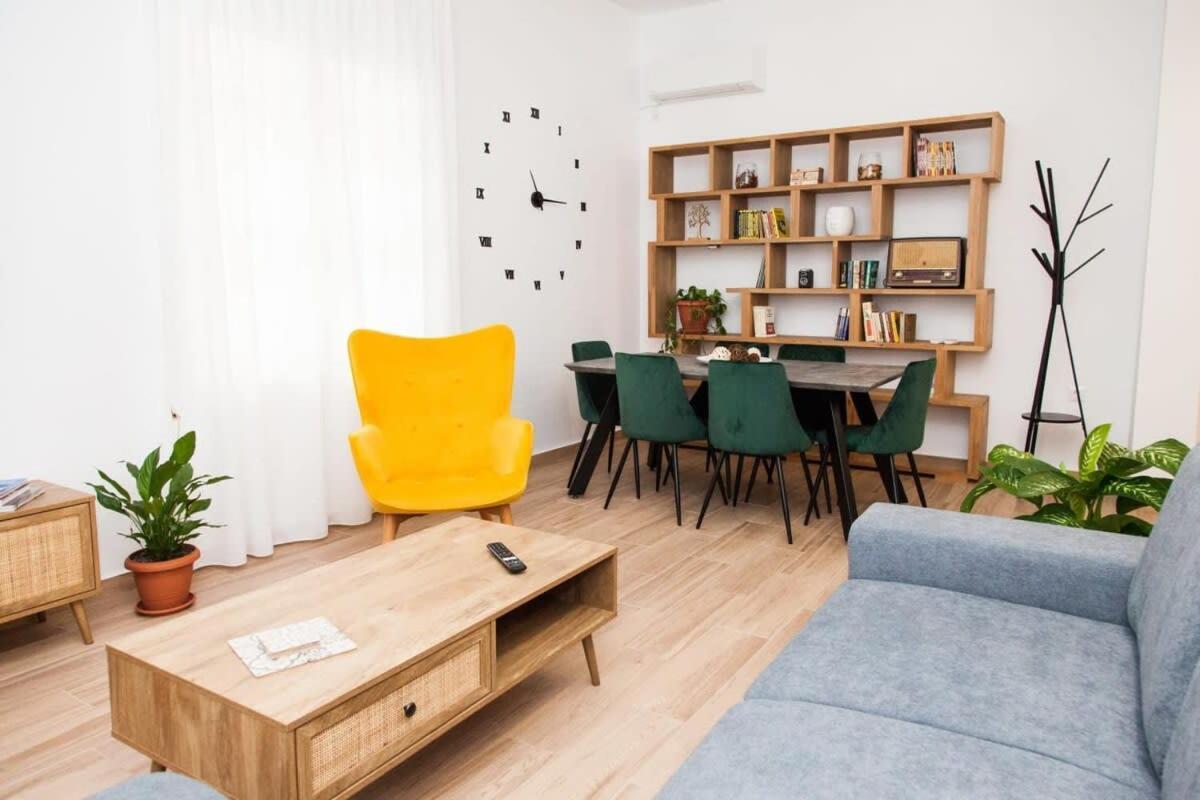 Beautiful New Apartment In Petralona Athens Exterior photo