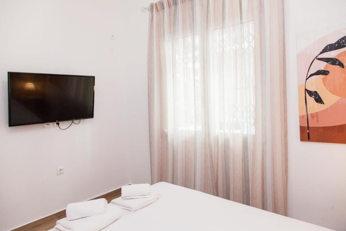 Beautiful New Apartment In Petralona Athens Exterior photo